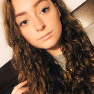 Meet your Posher, Tessa